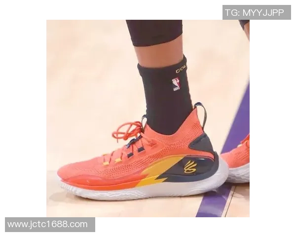 球星鞋履风采全解析 不同品牌球鞋与明星球员的独特搭配 球星鞋履风采全解析 不同品牌球鞋与明星球员的独特搭配